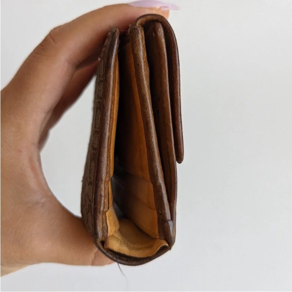 Coach Brown Signature Bi-Fold Wallet | Vintage | Pre-Owned